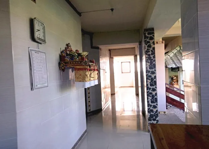 ホテル Oyo 3891 Penginapan Pondok Alit