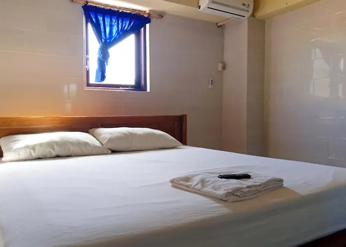 Oyo 3891 Penginapan Pondok Alit ホテル