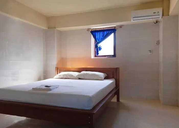ホテル Oyo 3891 Penginapan Pondok Alit