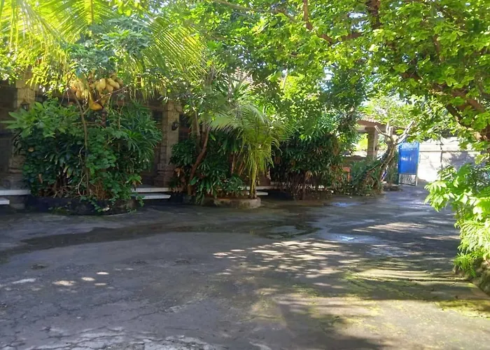 Oyo 3891 Penginapan Pondok Alit ホテル ヌサドゥア
